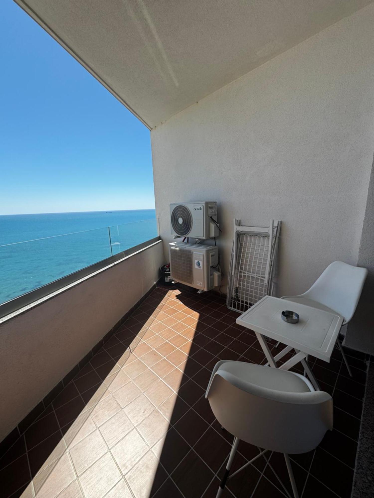 Sky & Sea View Luxury Apartments Durrës Exterior foto